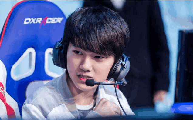 对话中的 对话中的